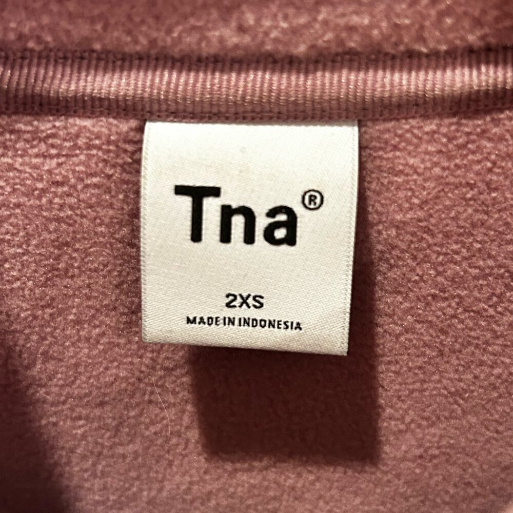 Aritzia TNA Polar Cropped Fleece | Dusty Rose - Picture 2 of 5